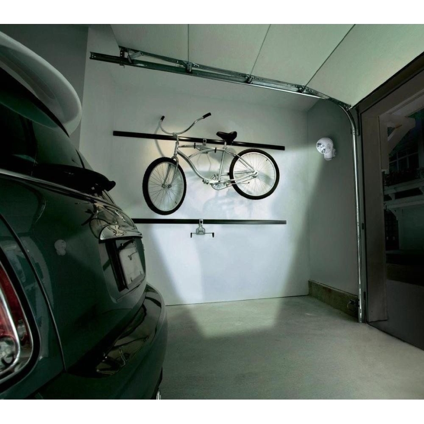 Ledvance -LED Φωτιστικό προσανατολισμού εξωτερικού χώρου με αισθητήρα SPYLUX LED/0,3W/3xAA IP43