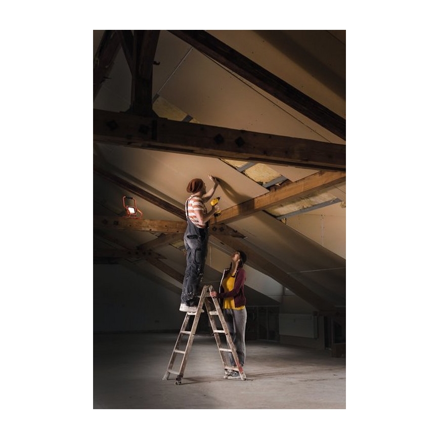 Ledvance - LED Προβολέας R-STAND LED/20W/5V 2200 mAh IP44