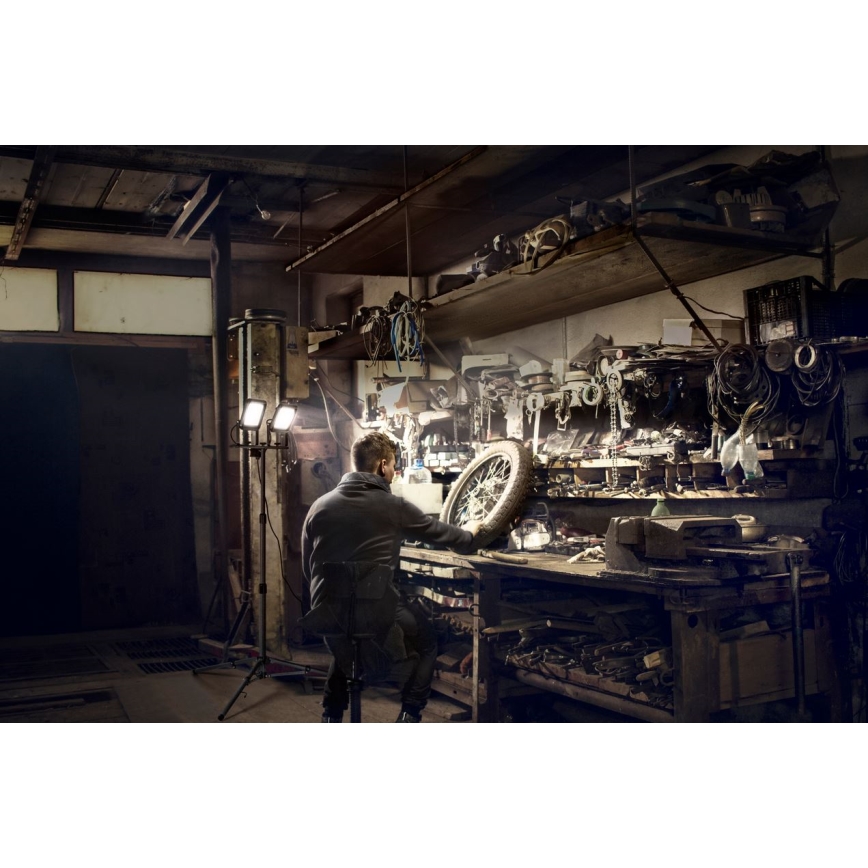 Ledvance - LED Εξωτερικός Προβολέας με Βάση WORKLIGHT TRIPOD 2xLED/10W/230V 6500K IP65