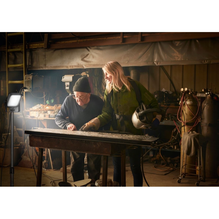 Ledvance - Προβολέας εξωτερικού χώρου LED with holder WORKLIGHT TRIPOD LED/30W/230V 6500K IP65