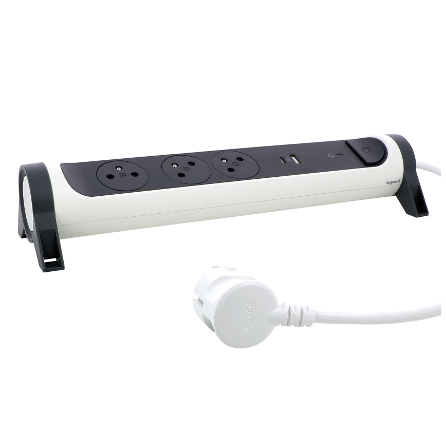 Legrand 049416 - Πολύπριζο με διακόπτη 3Z Type E + USB-A + USB-C 1,5m