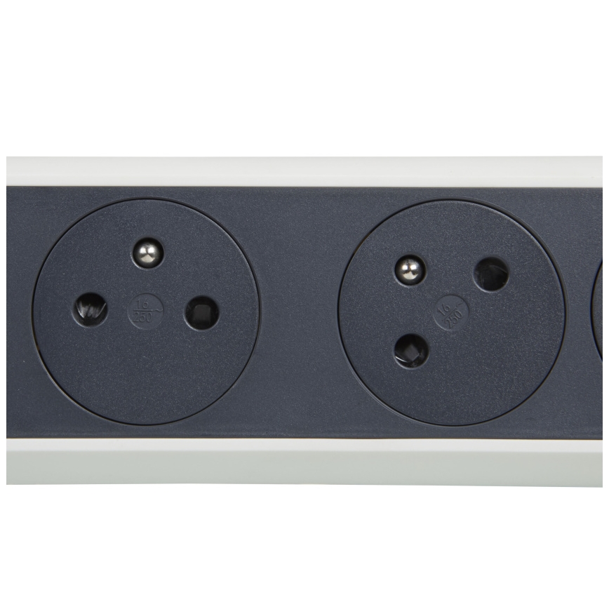 Legrand 049459 - Πολύπριζο με διακόπτη 4Z Type E 3m