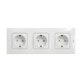 Legrand - Τριπλή οικιακή πρίζα SCHUKO με πλαίσιο NILOE 250V λευκή