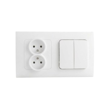Legrand - Διπλή οικιακή πρίζα και διπλός σειριακός διακόπτης č. 5 με πλαίσιο NILOE STEP 250V λευκό