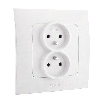 Legrand - Διπλή οικιακή πρίζα με πλαίσιο NILOE 250V λευκή