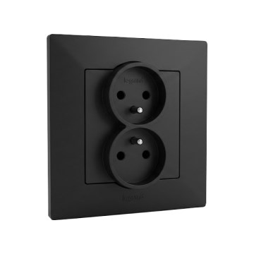 Legrand - Διπλή οικιακή πρίζα με πλαίσιο NILOE STEP 250V μαύρη