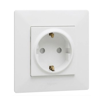 Legrand - Οικιακή πρίζα SCHUKO με πλαίσιο NILOE STEP 250V λευκή