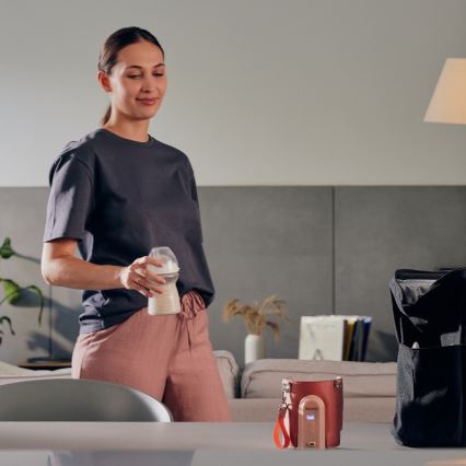 Lionelo - Επαναφορτιζόμενος θερμαντήρας μπιμπερό THERMUP GO EVO 18W/5V ροζ