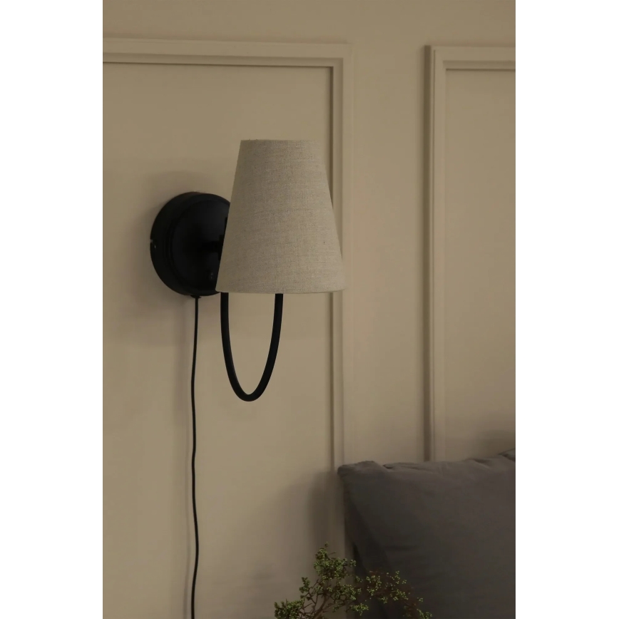 Markslöjd 108907 - Επιτοίχιο φωτιστικό AMAR 1xE14/40W/230V μπεζ/μαύρο