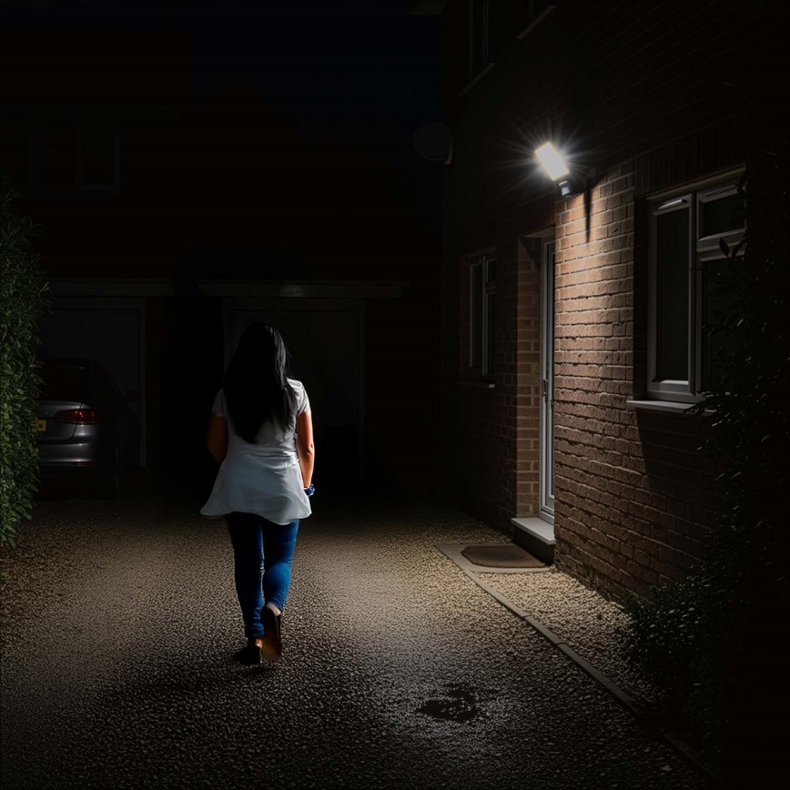 Ρυθμιζόμενος LED προβολέας με αισθητήρα κίνησης SmartLife LED/20W/230V 3000-6500K IP44 Wi-Fi