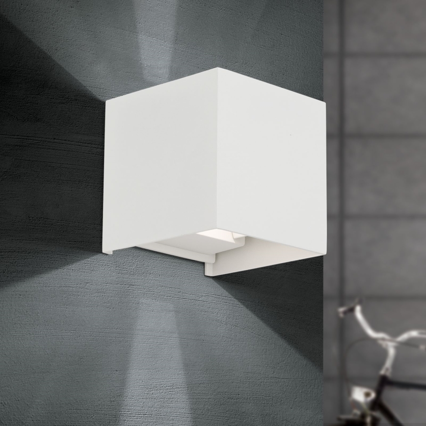 Επιτοίχιο φωτιστικό εξωτερικού χώρου LED CUBE 2xLED/3W/230V IP54 λευκό
