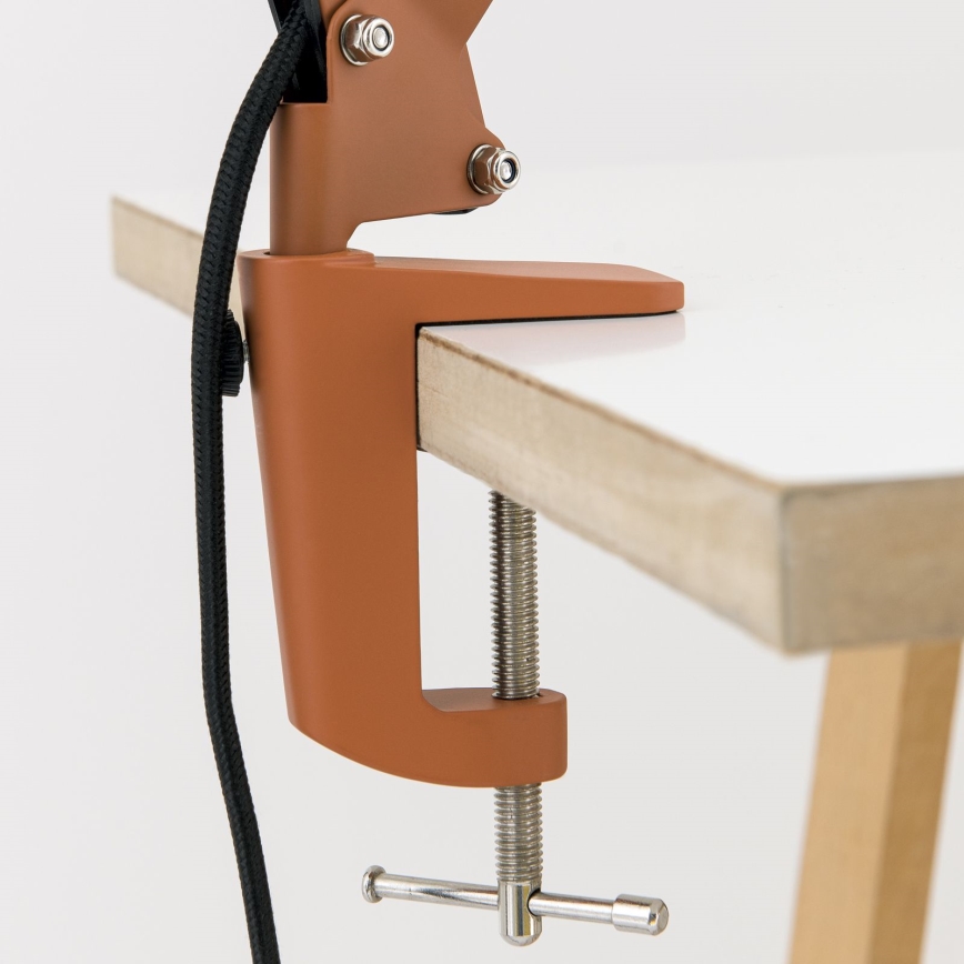 Επιτραπέζιο φωτιστικό με σφιγκτήρα GILI 1xE27/40W/230V σε χρώμα τούβλου