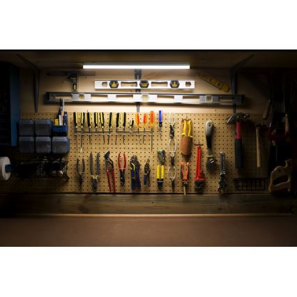 Osram - υποντουλάπιακό φωτιστικό LED με αισθητήρα κίνησης BATTEN LED/14W/230V 120 cm λευκό