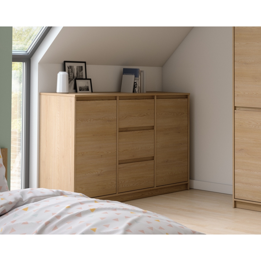 Συρταριέρα MIYABI 138x86x40 cm, φινίρισμα δρυός Cremona