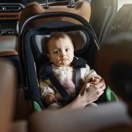 PETITE&MARS - Παιδικό κάθισμα αυτοκινήτου CORE PRO i-Size 40-87 εκ. (0-13 κιλά)