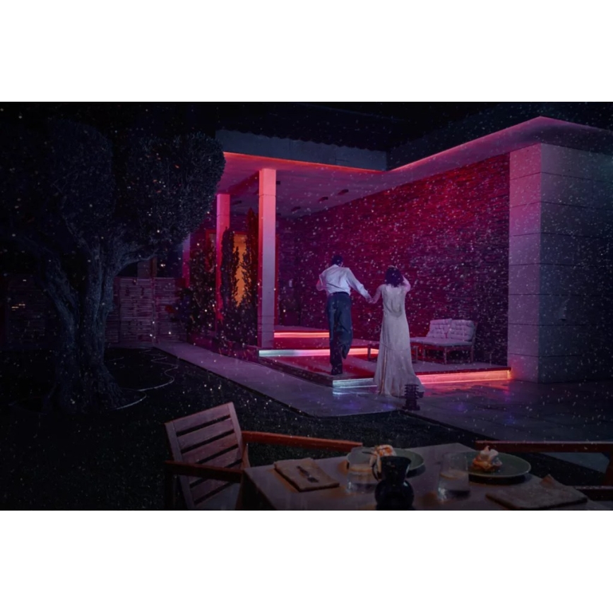 Philips - Ρυθμιζόμενη εξωτερική ταινία LED RGBW Hue FLUX 5m LED/30W/230V 2200-6500K IP67 + αισθητήρας κίνησης