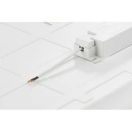 Philips - Χωνευτό πάνελ οροφής LED LED/34W/230V 4000K UGR&lt;22 IP40