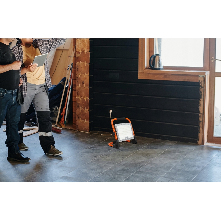 Προβολέας LED με βάση LED/100W/230V 4500K IP65 πορτοκαλί