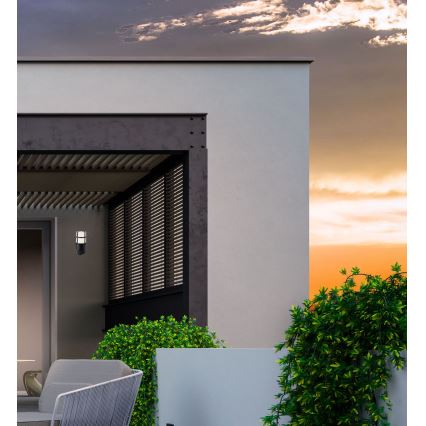 Redo 90204 - Επιτοίχιο φωτιστικό εξωτερικού χώρου TRITON 1xE27/28W/230V IP54 μαύρο