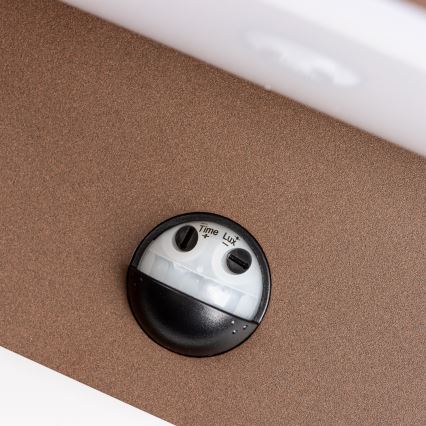 Redo 90588 - LED εξωτερικό επιτοίχιο φωτιστικό με αισθητήρα FLIP LED/20W/230V 3000K CRI 90 IP54 καφέ