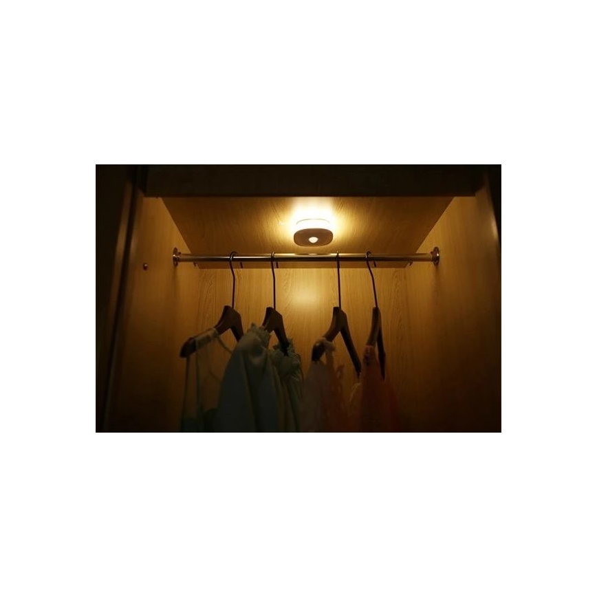 Φωτάκι νυκτός LED με αισθητήρα LED/0,45W/3xAAA 3000K λευκό