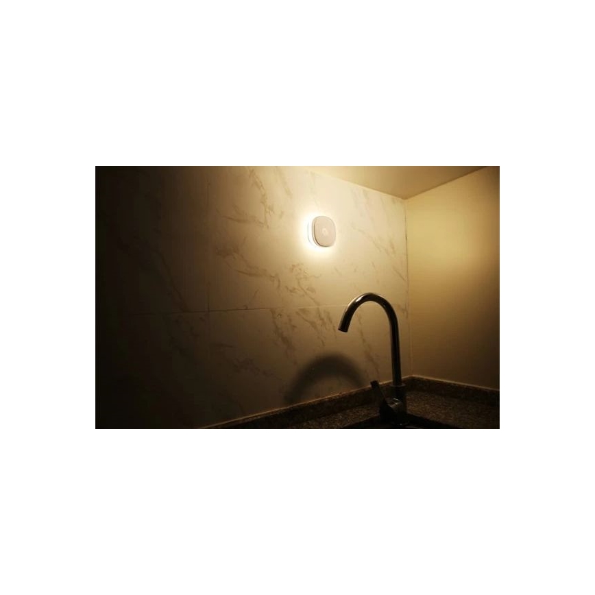 Φωτάκι νυκτός LED με αισθητήρα LED/0,45W/3xAAA 3000K λευκό