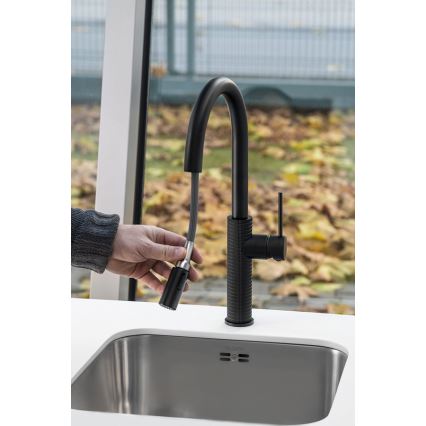 Sapho - Μπαταρία κουζίνας με ντους FLAWO ματ μαύρο