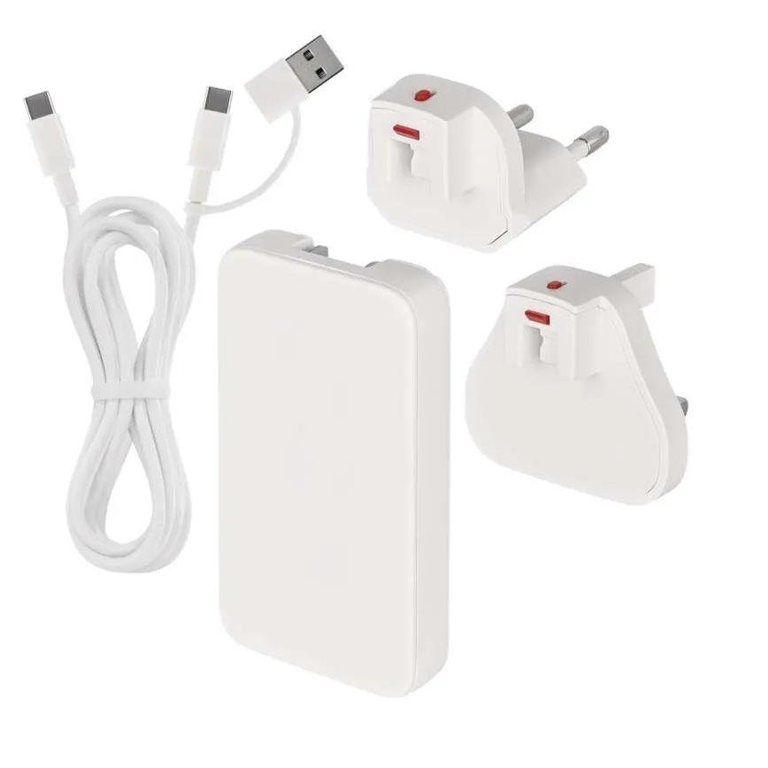 Ταξιδιωτικός αντάπτορας USB GaN με εναλλάξιμα βύσματα 100-250V