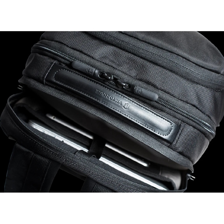 Victorinox - Σακίδιο για φορητό υπολογιστή Altmont Professional Deluxe 24 l μαύρο