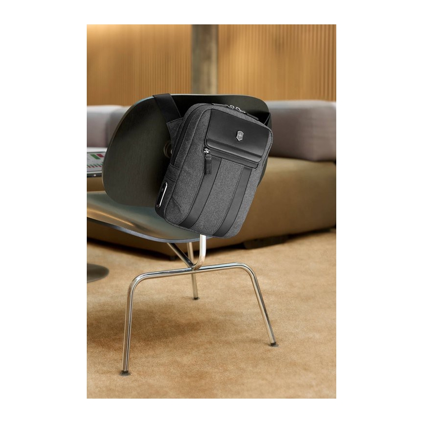 Victorinox - Τσάντα ώμου Architecture Urban2 6 l γκρι