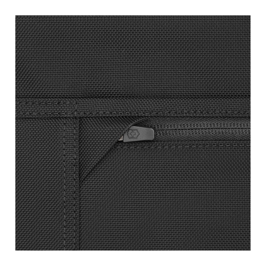 Victorinox - Τσάντα ώμου Mythic 2 l μαύρη