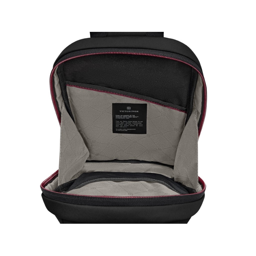 Victorinox - Τσάντα ώμου Travel Essentials 5 l μαύρη