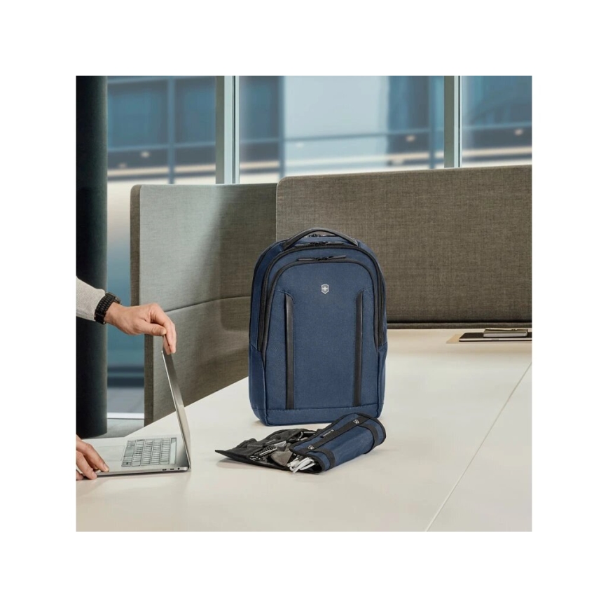 Victorinox - Σακίδιο πλάτης - Backpack για laptop 15" Altmont Professional Compact 16 l σκούρο μπλε