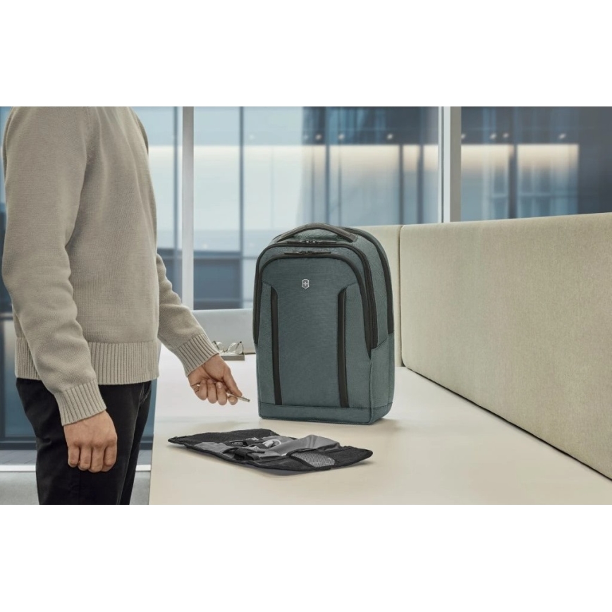 Victorinox - Σακίδιο πλάτης - Backpack για laptop 15" Altmont Professional Deluxe Travel 25 l πράσινο
