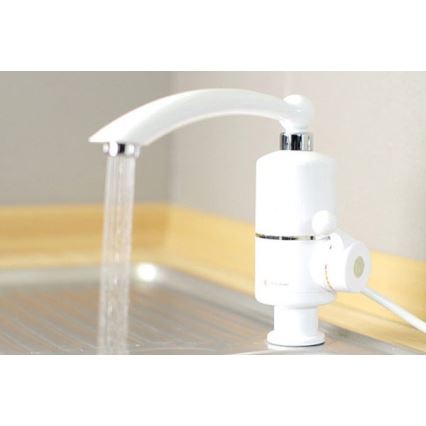 Επιτοίχιος ταχυθερμαντήρας μπάνιου 3000W/230V λευκό