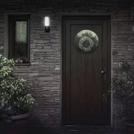 Έξυπνη εξωτερική κάμερα LED με φως GoSmart LED/12W/230V 3200K IP65 Wi-Fi Tuya μαύρη