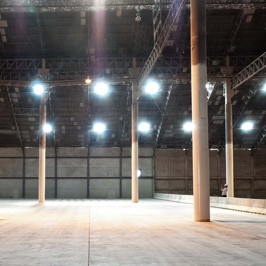 Βιομηχανικό φωτιστικό LED High Bay LED/100W/230V 4000K IP65
