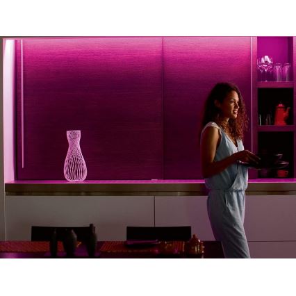 Βασικό σετ - Ρυθμιζόμενη λωρίδα LED RGBW Philips Hue WHITE AND COLOR AMBIANCE 2μ LED/20W/230V