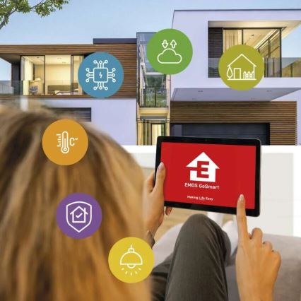 Έξυπνη εξωτερική κάμερα LED με φως GoSmart LED/12W/230V IP65 Wi-Fi Tuya λευκό