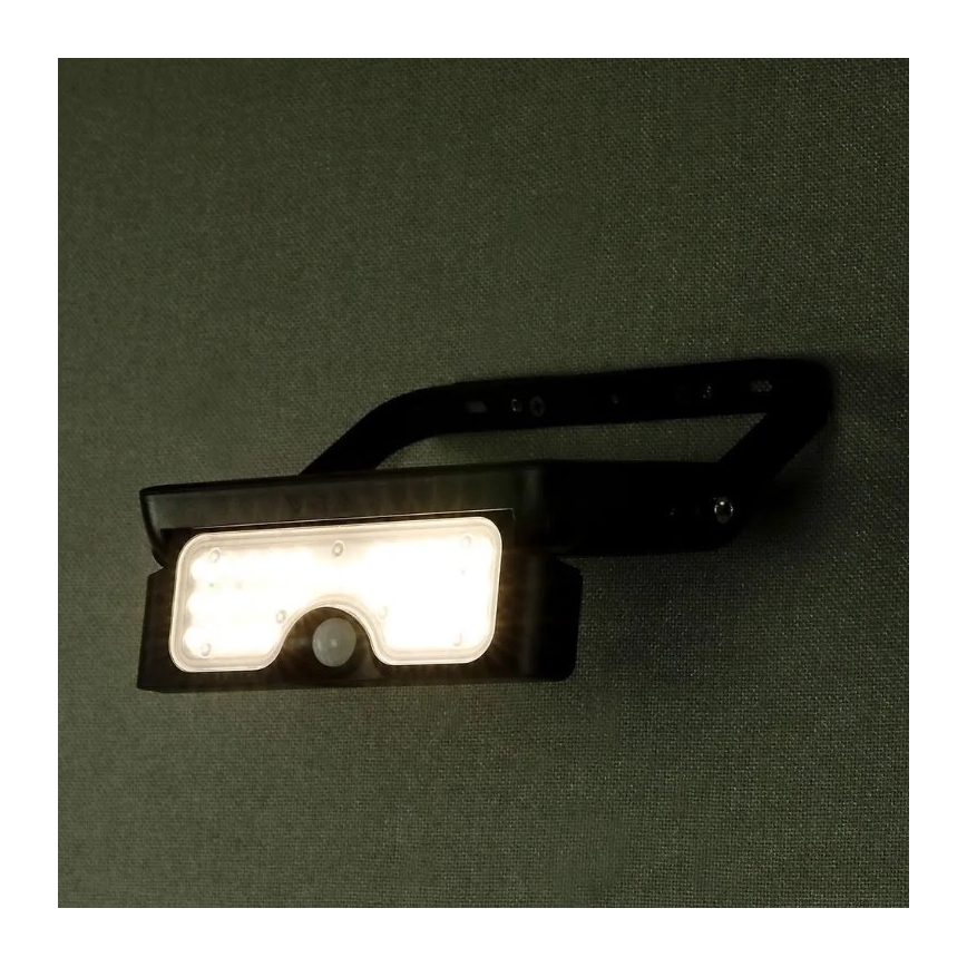 Ηλιακός προβολέας LED με αισθητήρα LED/5W/3,7V IP65 4000K 3000 mAh