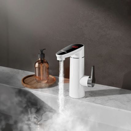 Ροής θερμοσίφωνας με οθόνη LED 3000W/230V IPX4 λευκός