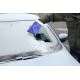Ξύστρα πάγου αυτοκινήτου με γάντι μπλε