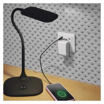 Οικιακή πρίζα με θύρες USB A και USB-C
