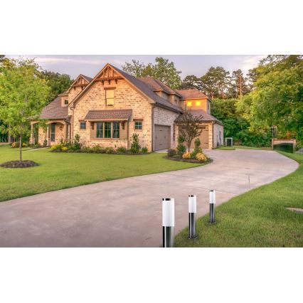 LED RGBW ρυθμιζόμενο εξωτερικό φωτιστικό LIVIA 1xE27/6,5W/230V 2700-6500K Wi-Fi 45 cm IP44 ασημί