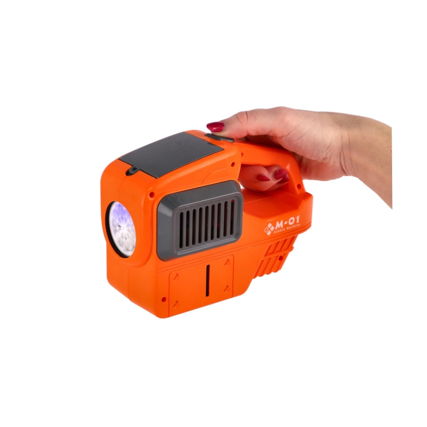 Χλοοκοπτική μηχανή με φυσητήρα φυσαλίδων και φωτισμό 4xAA